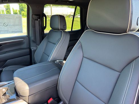 New 2026 Chevrolet Tahoe Premier AWD/4WD image 13