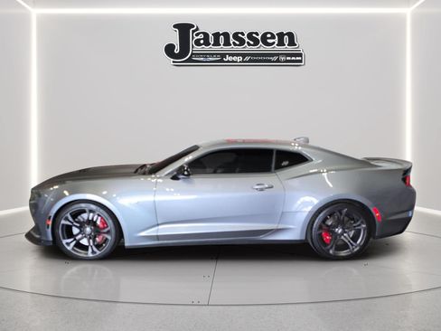 Used 2022 Chevrolet Camaro SS RWD image 2