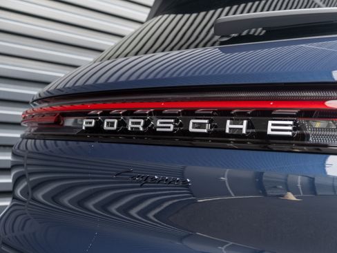 New 2026 Porsche Cayenne image 41