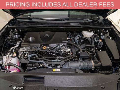 Used 2025 Toyota Camry SE w/ Convenience Package AWD/4WD image 19