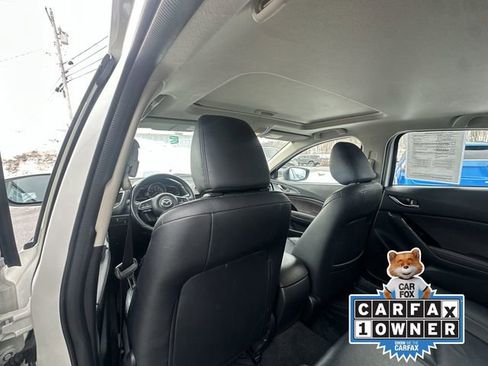 Used 2017 MAZDA MAZDA3 Grand Touring image 21