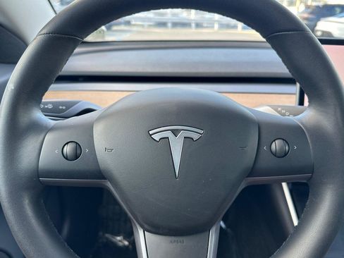 Used 2019 Tesla Model 3 Long Range image 21