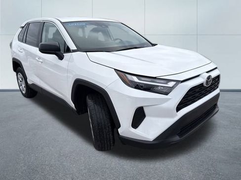 Used 2024 Toyota RAV4 LE image 5