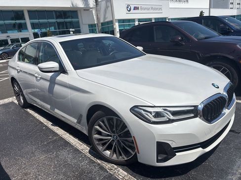 Used 2023 BMW 540i w/ Premium Package image 8