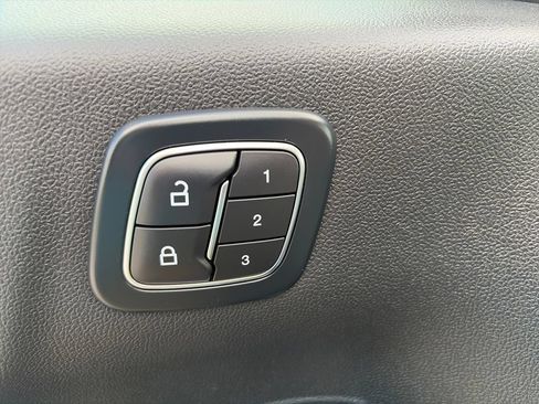 Used 2026 Ford Escape SE w/ PHEV Premium Package FWD image 20