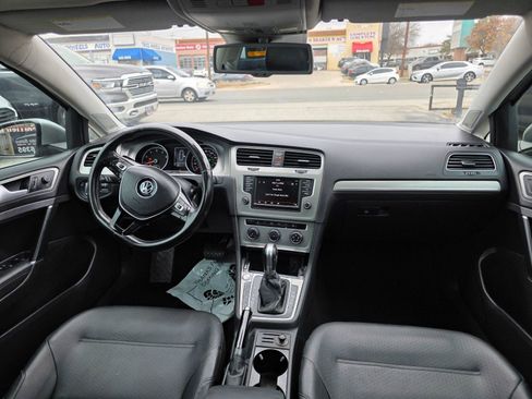 Used 2016 Volkswagen Golf S FWD image 12