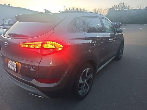 Used 2017 Hyundai Tucson Limited w/ Limited Ultimate Package 03 image 4