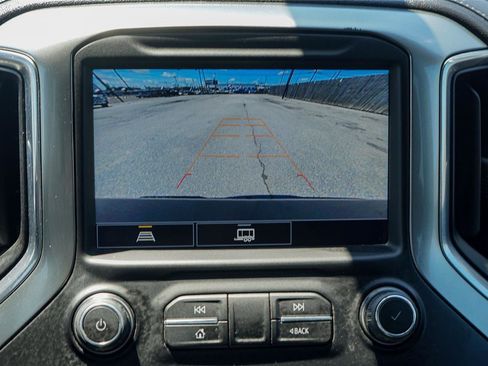Used 2021 Chevrolet Silverado 1500 LT Trail Boss w/ Convenience Package II AWD/4WD image 12