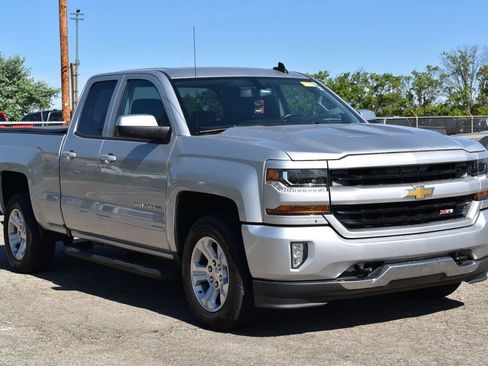 Used 2016 Chevrolet Silverado 1500 LT w/ All Star Edition AWD/4WD image 3