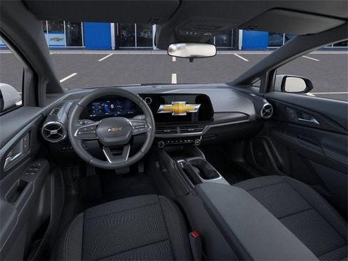 New 2026 Chevrolet Equinox EV LT image 15
