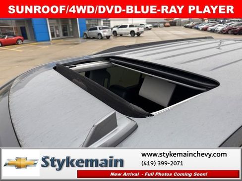 Used 2020 GMC Yukon SLT w/ Premium Edition AWD/4WD image 2
