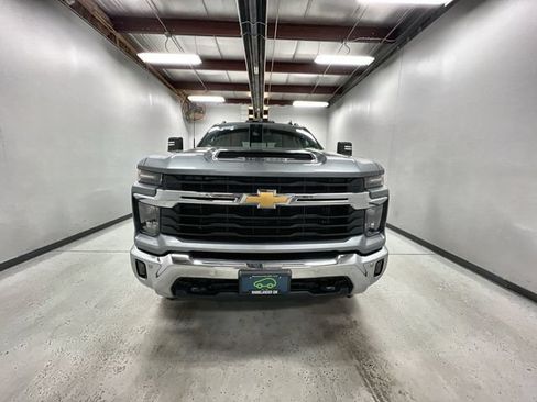 Certified 2025 Chevrolet Silverado 2500 LT w/ All Star Edition AWD/4WD image 3