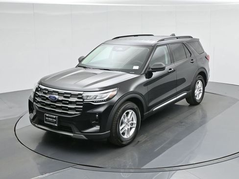 New 2025 Ford Explorer Active w/ Active Comfort Package image 26