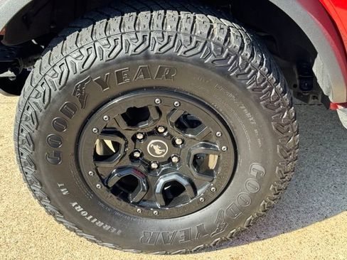 Used 2023 Ford Bronco Wildtrak AWD/4WD image 17