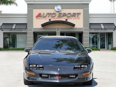 Used 1995 Chevrolet Camaro Z28 RWD image 4