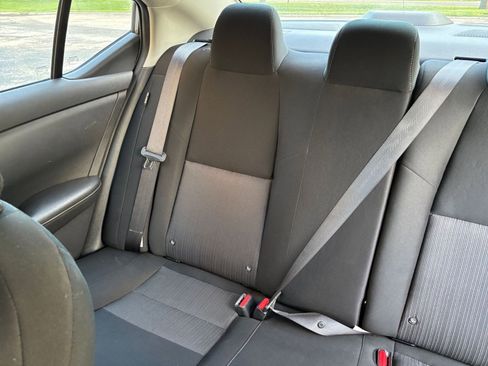 Used 2025 Nissan Sentra SV FWD image 34