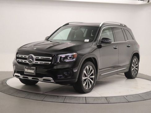 Certified 2023 Mercedes-Benz GLB 250 image 3