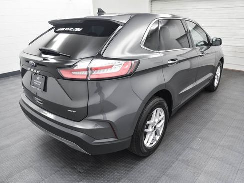 Used 2023 Ford Edge SEL image 7