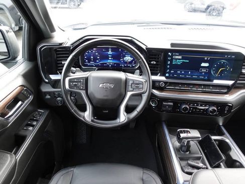Used 2024 Chevrolet Silverado 1500 RST AWD/4WD image 43