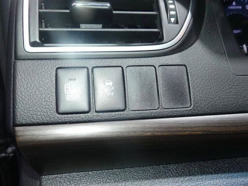 Used 2016 Toyota Camry XLE FWD image 29