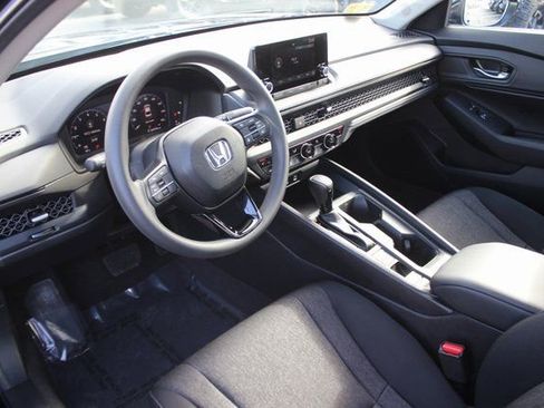 Used 2024 Honda Accord EX image 3