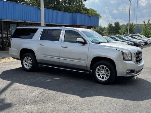 Used 2016 GMC Yukon XL SLE image 8