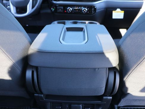 New 2026 GMC Sierra 1500 Elevation image 31