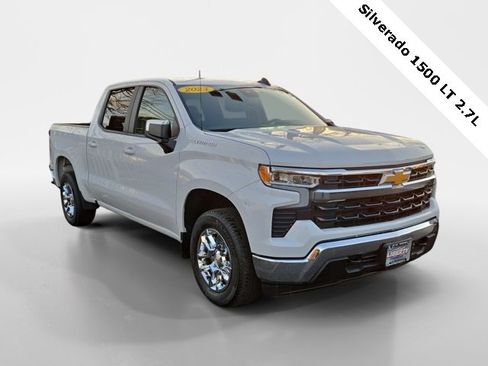 Used 2023 Chevrolet Silverado 1500 LT image 1