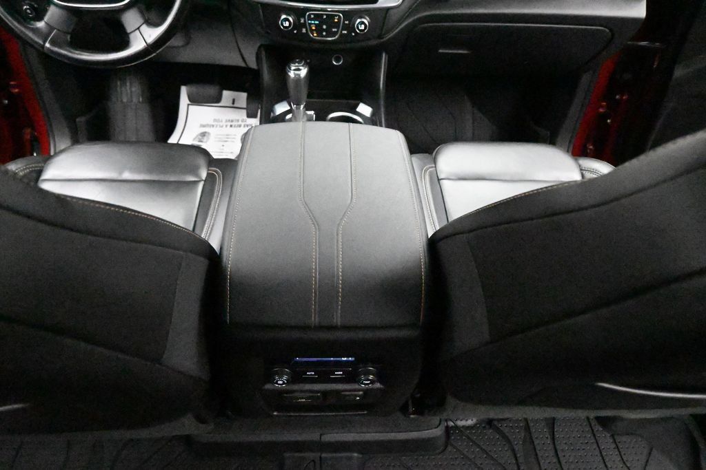 Used 2020 Chevrolet Traverse RS w/ LPO, Floor Liner Package AWD/4WD image 29