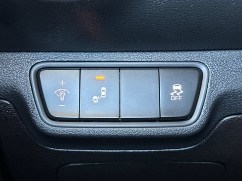 Used 2023 Kia Forte LXS w/ LXS Technology Package FWD image 31