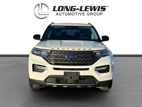 Used 2024 Ford Explorer XLT w/ Equipment Group 202A image 11