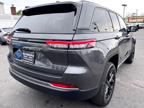 New 2026 Jeep Grand Cherokee 4WD image 7