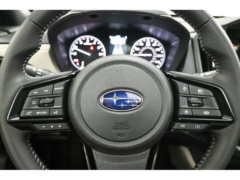 Used 2025 Subaru Forester Premium image 19