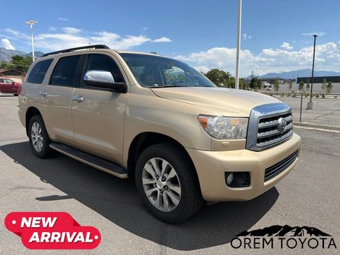 Used 2015 Toyota Sequoia Limited w/ Four Season Floor Mat Package AWD/4WD image 6