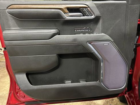 Used 2024 Chevrolet Silverado 1500 High Country AWD/4WD image 19