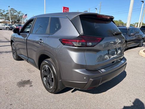 Certified 2025 Nissan Rogue SV image 6