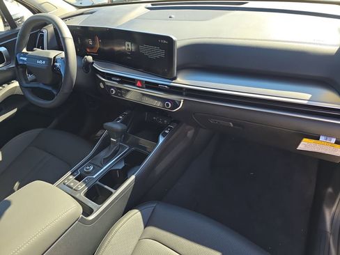 New 2026 Kia Sorento S w/ S Panoramic Sunroof Package FWD image 13