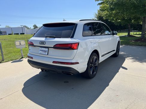 Used 2025 Audi Q7 3.0T Premium Plus AWD/4WD image 11