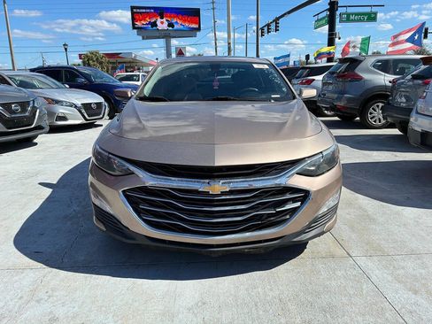 Used 2019 Chevrolet Malibu LT image 1