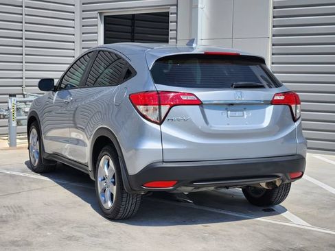 Used 2020 Honda HR-V LX image 6