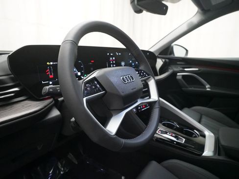 New 2025 Audi Q5 Premium Plus image 8