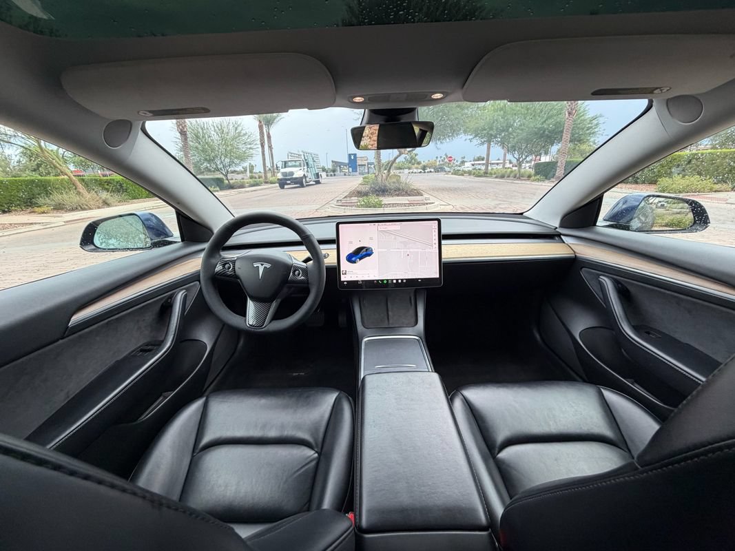 Used 2022 Tesla Model 3 Standard Range RWD image 12