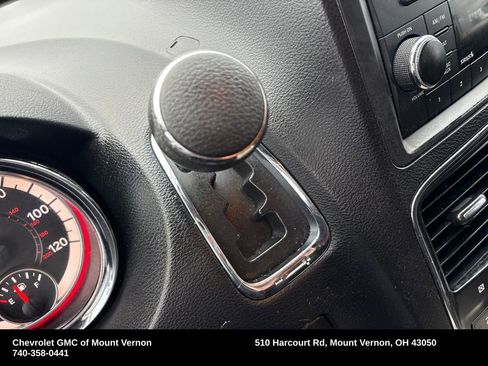 Used 2016 Dodge Grand Caravan SXT image 26