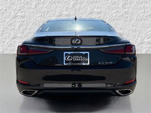 New 2025 Lexus ES 350 w/ Premium Package image 4
