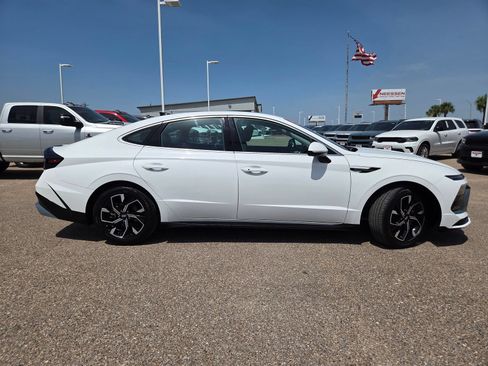 Used 2024 Hyundai Sonata SEL FWD image 8