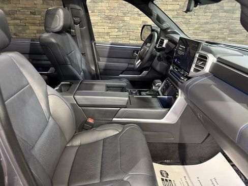 Used 2023 Toyota Sequoia Platinum image 31