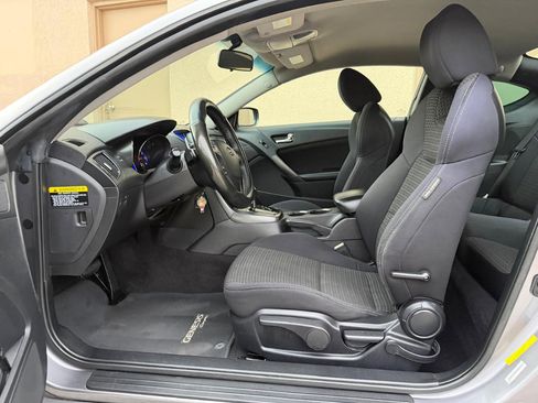 Used 2012 Hyundai Genesis 2.0T image 18