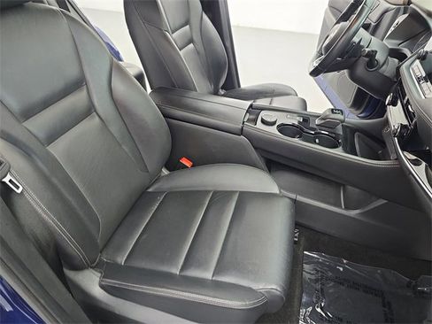 Certified 2023 Nissan Rogue SL w/ SL Premium Package image 10