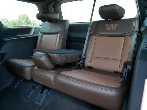Used 2025 Ford Expedition King Ranch AWD/4WD image 11