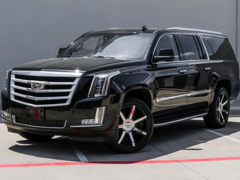 Used 2016 Cadillac Escalade ESV Luxury RWD image 7